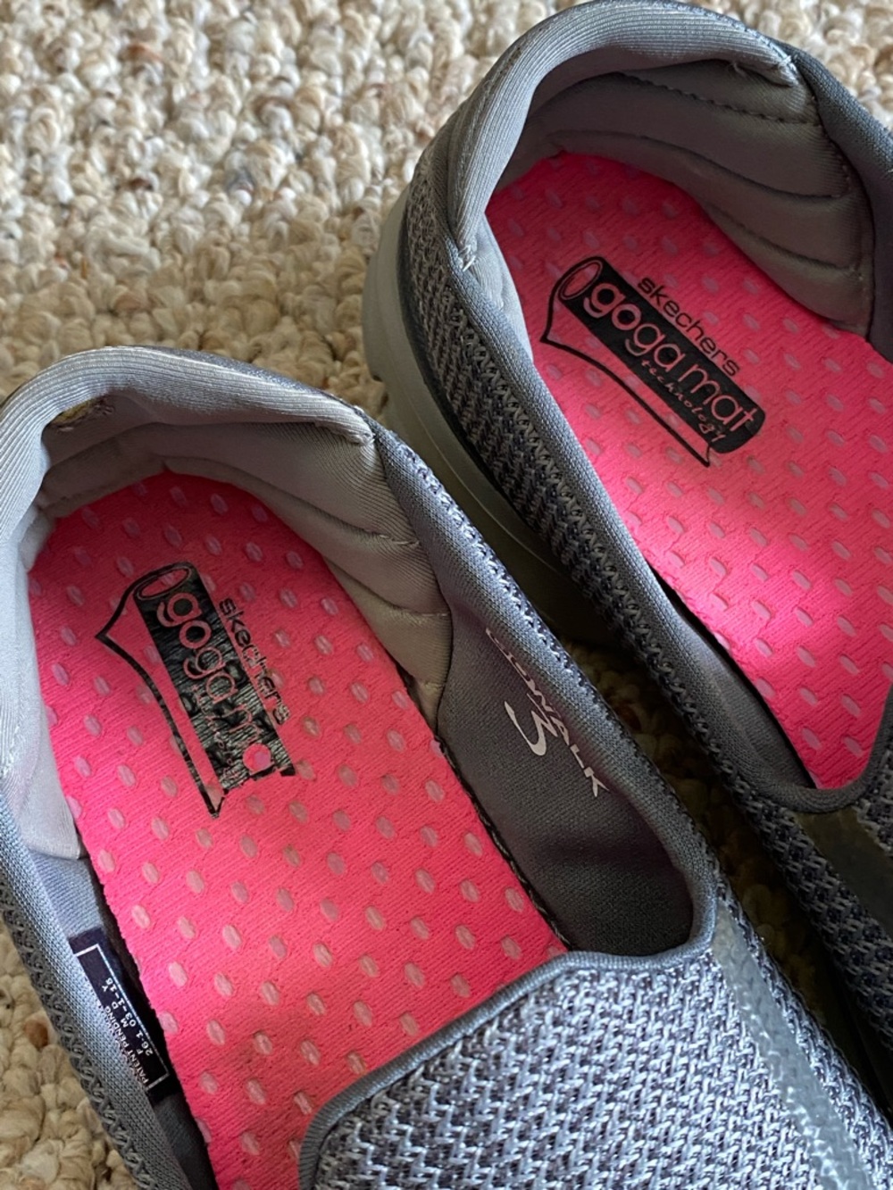 Skechers Go Walk 3 Slip-On Walking Sneakers in Gray with Pink Insole 8.5 - Picture 13 of 14